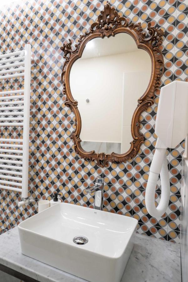Bed and Breakfast Ventaglieri 74 by Dimorra Napoli Esterno foto