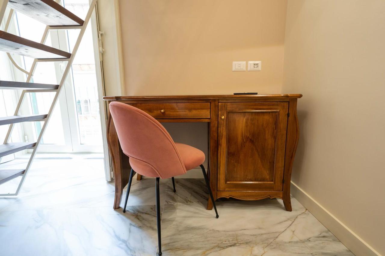 Bed and Breakfast Ventaglieri 74 by Dimorra Napoli Esterno foto