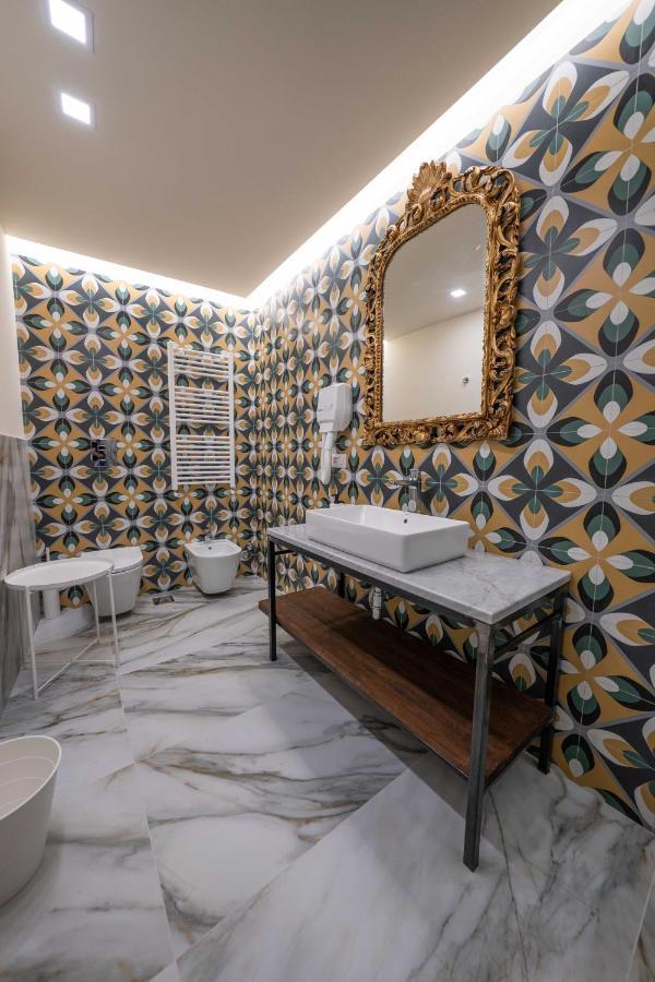 Bed and Breakfast Ventaglieri 74 by Dimorra Napoli Esterno foto