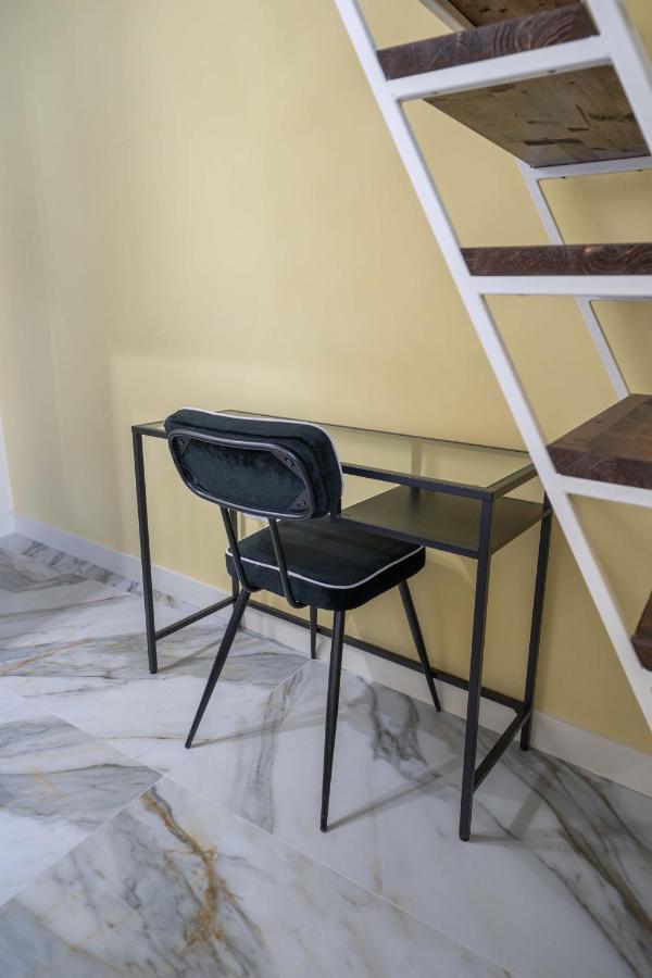 Bed and Breakfast Ventaglieri 74 by Dimorra Napoli Esterno foto