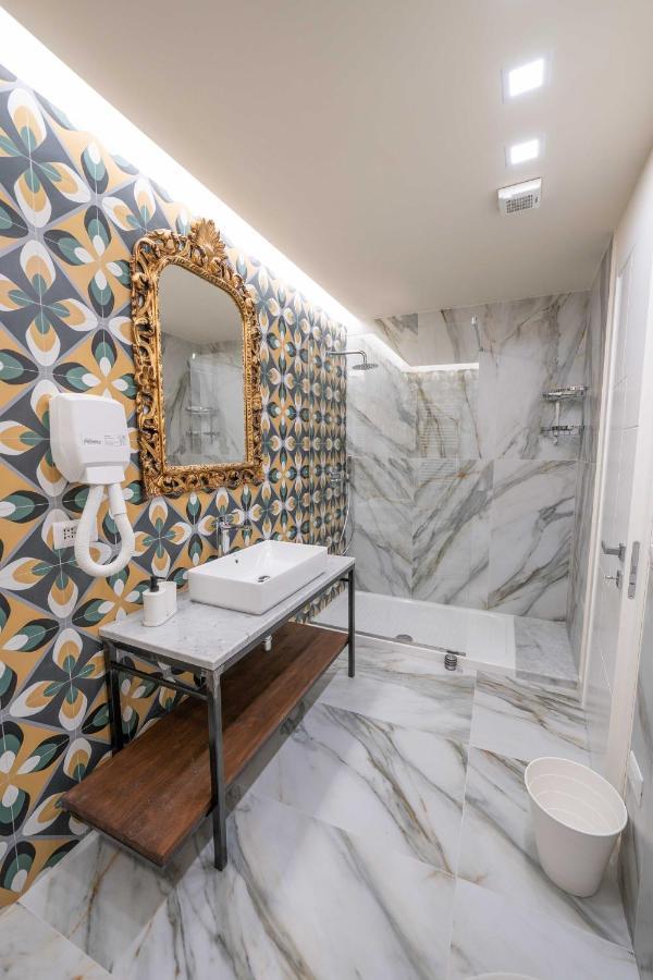 Bed and Breakfast Ventaglieri 74 by Dimorra Napoli Esterno foto